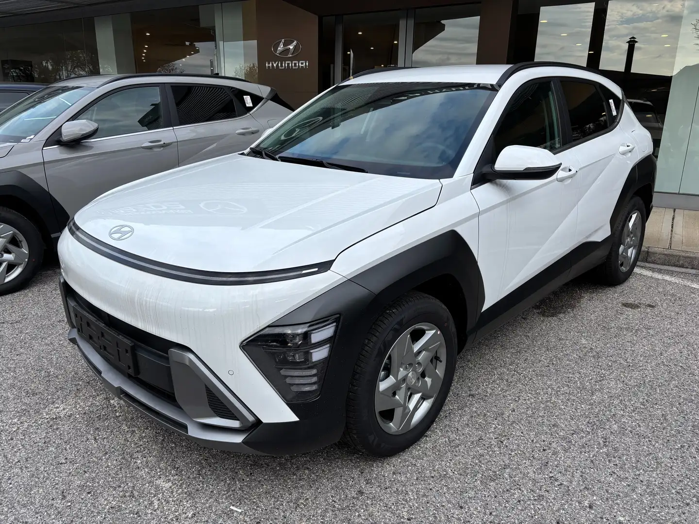 Hyundai KONA 1.0 bnz Mild hybrid 100 cv Xline plus KM ZERO Blanc - 1