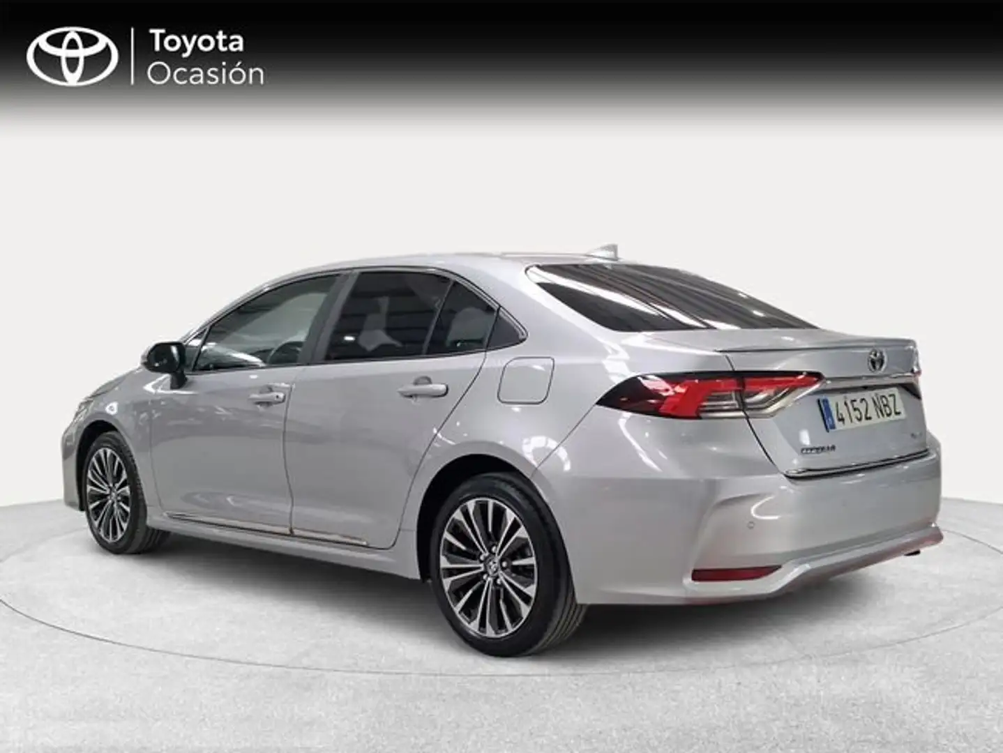 Toyota Corolla 140H Style Plus Plateado - 2