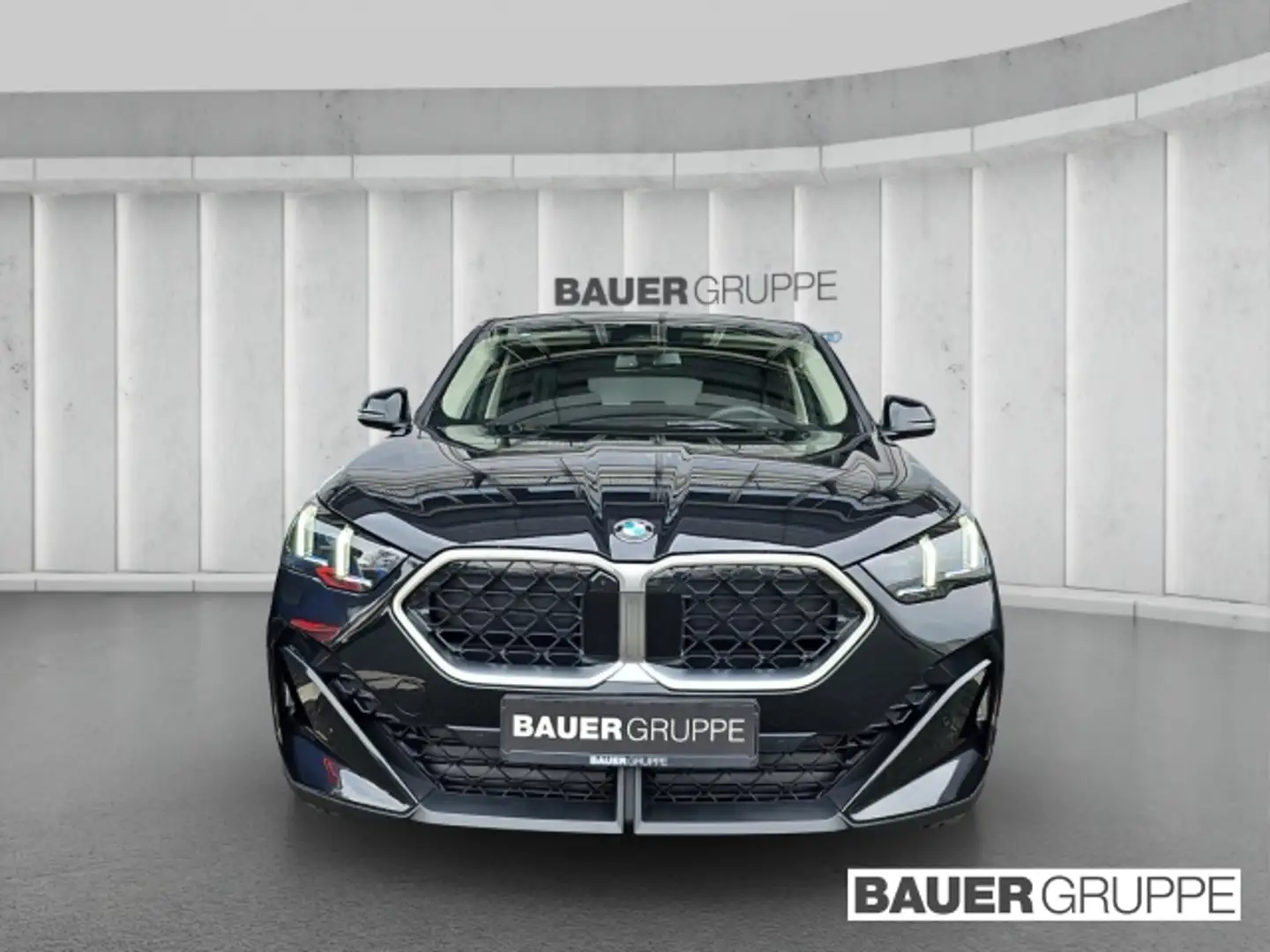 BMW X2 sDrive18d HUD AHK UPE 57.450,- Navi Memory Sitze Schwarz - 2