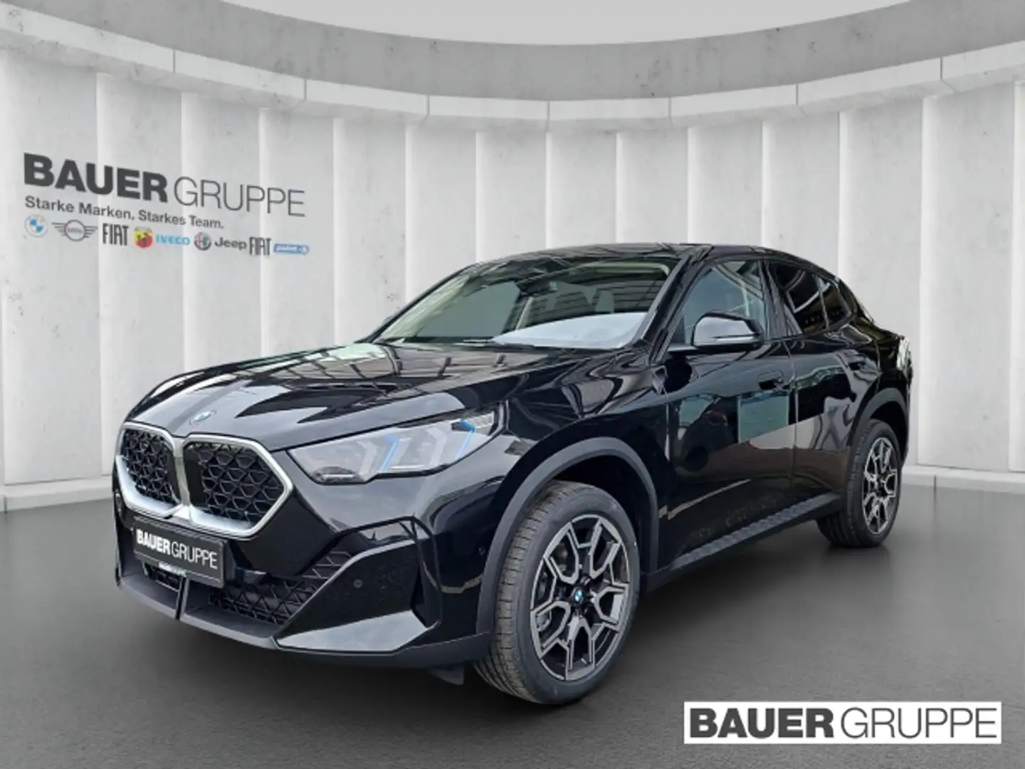 BMW X2 sDrive18d HUD AHK UPE 57.450,- Navi Memory Sitze Schwarz - 1