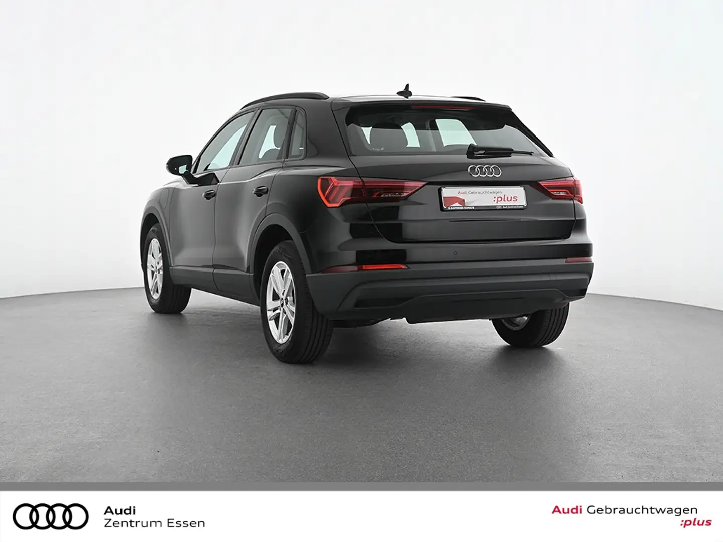 Audi Q3 45 TFSI e basis Schwarz - 2