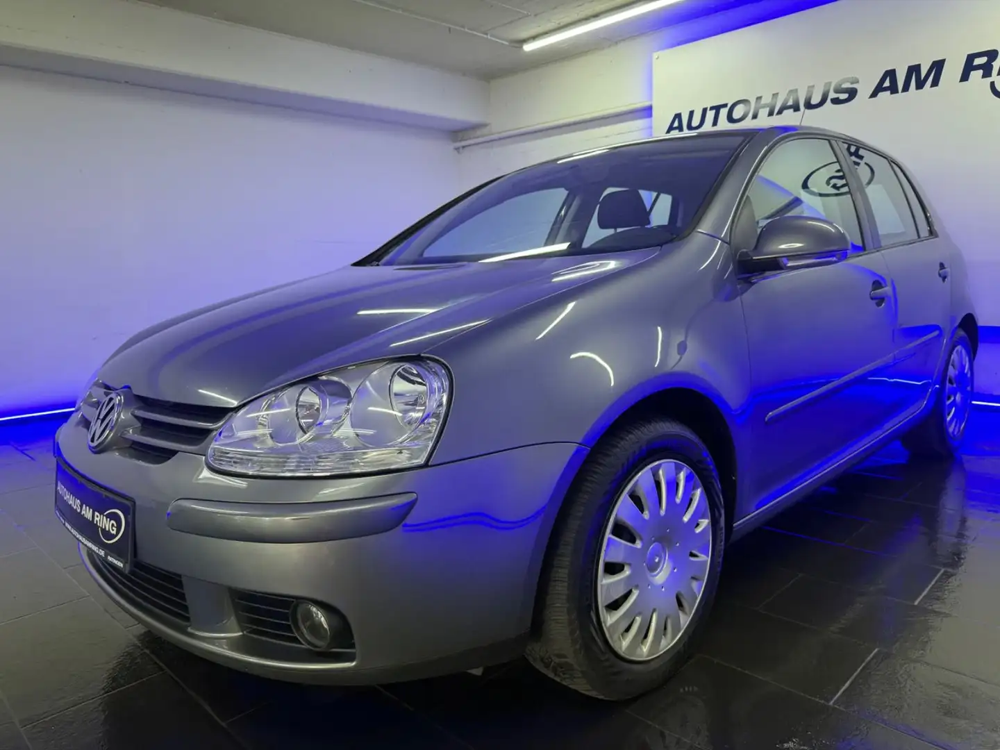 Volkswagen Golf V Lim. Tour 1.4 KLIMA PDC TEMPO APPLE NAVI Grau - 2