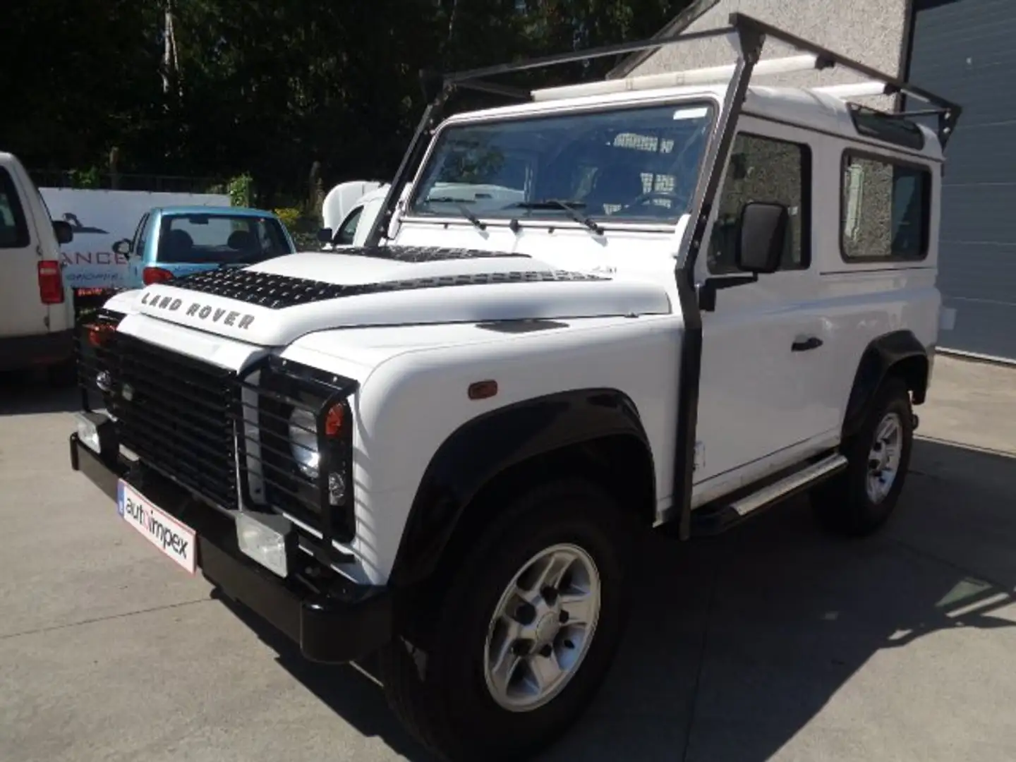 Land Rover Defender LAND ROVER DEFENDER 2200D EURO5 6VIT 26950 NETO Blanc - 2