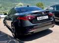 Alfa Romeo Giulia 2.2 Q4 190cv BlackLine B-Tech Nero - thumbnail 3