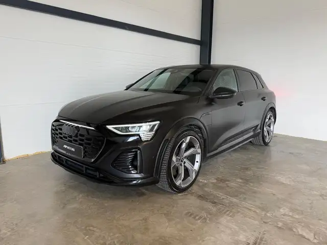 Audi SQ8 e-tron AHK / PANO / MASSAGE / HUD / 22"