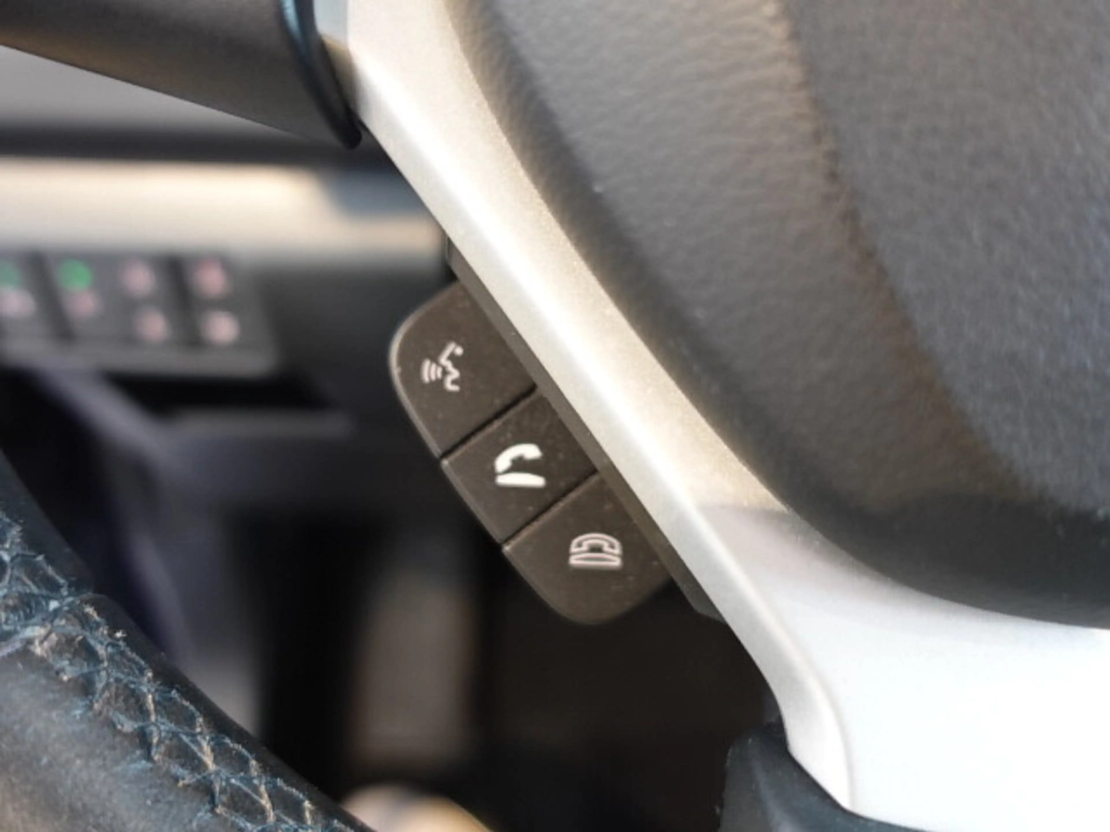 Suzuki SX4 S-Cross 1,4 GL+ DITC Hybrid ALLGRIP flash — photo 14