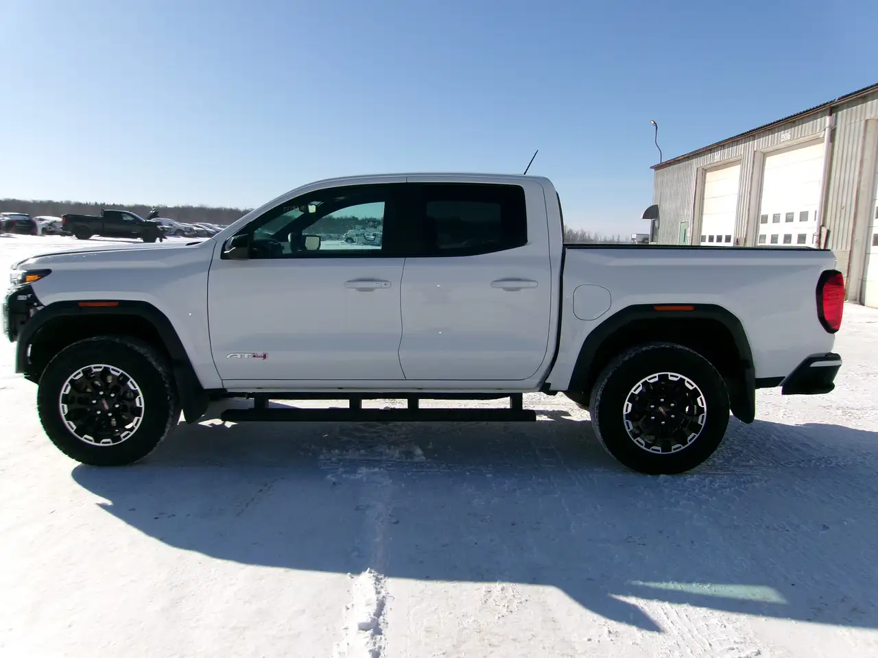 GMC Canyon снимка GMC Canyon