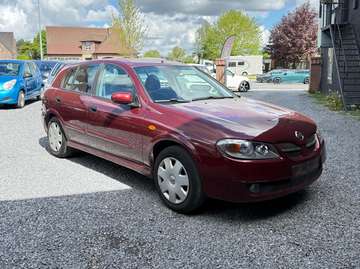 Almera 1.5i 16v Acenta A/C