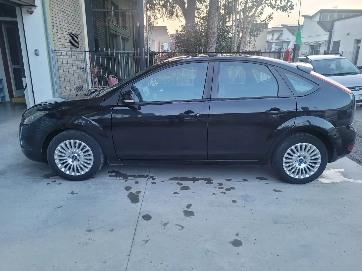 Ford Focus 5p 2.0 Titanium metano 145cv - 2