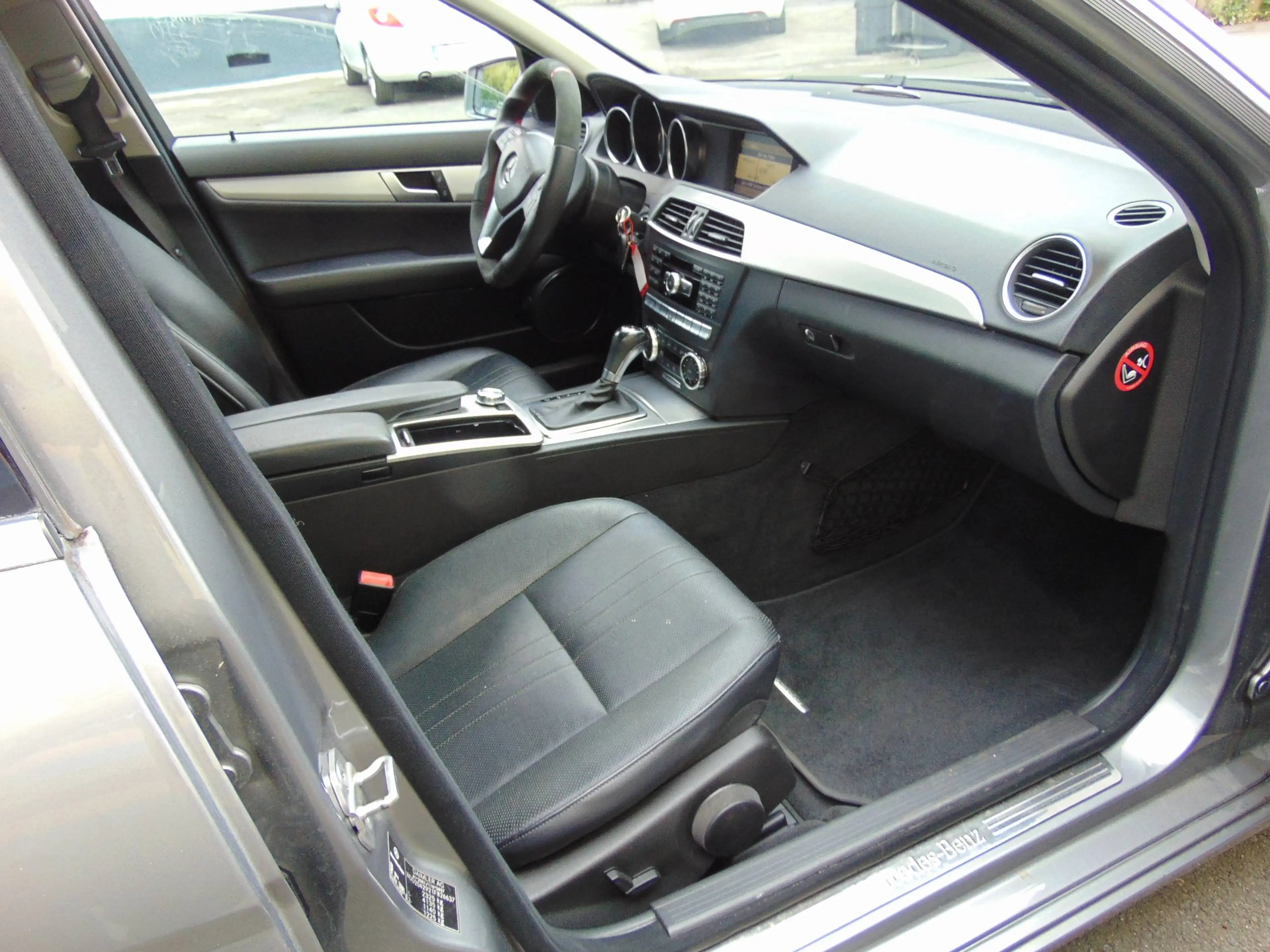 Mercedes-Benz C 300 C 300 CDI BlueEfficiency 4Matic (204.292) — photo 9