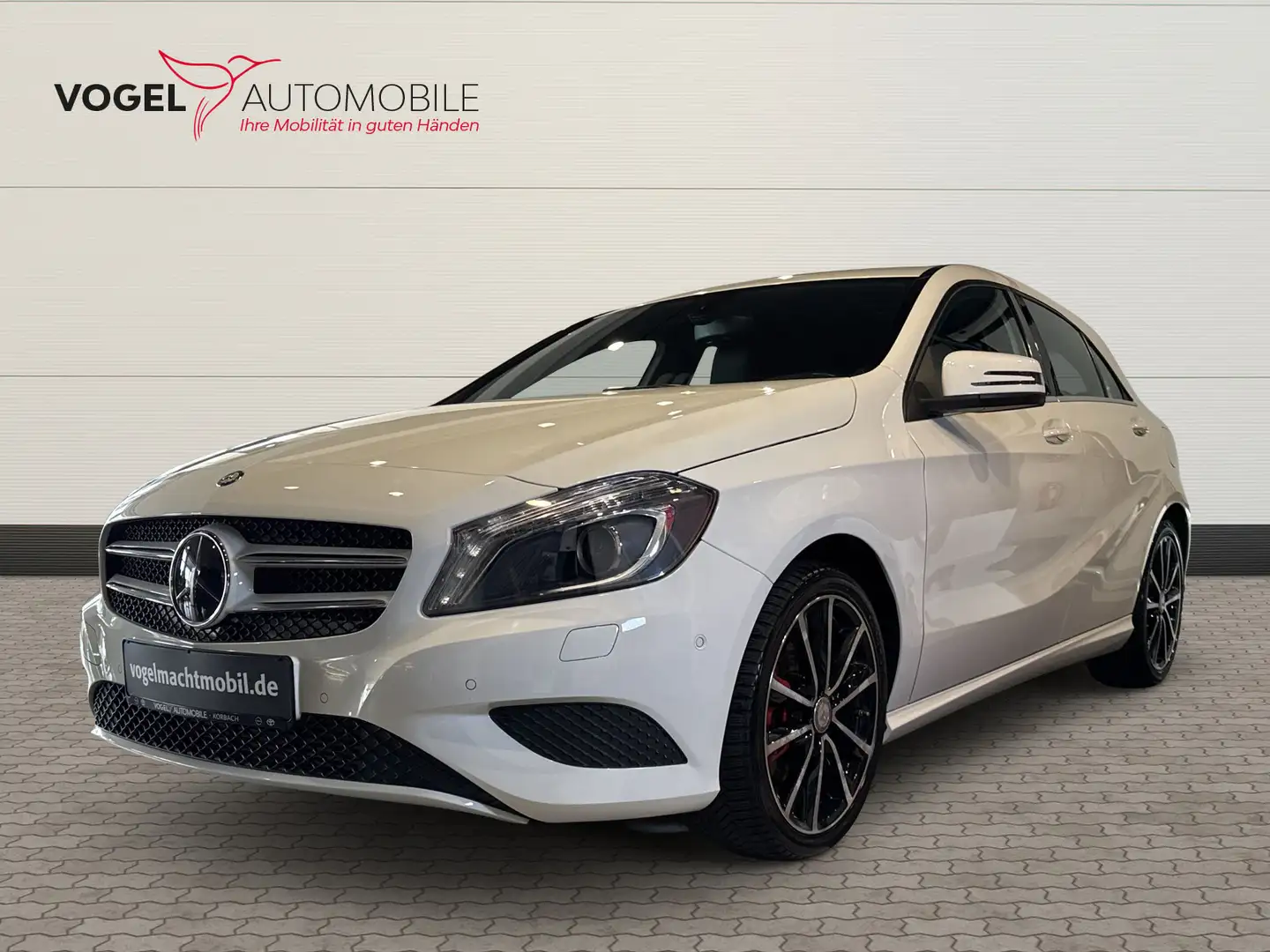 Mercedes-Benz A 180 BlueEfficiency Style +PDC+Xenon+SHZ Blanc - 1