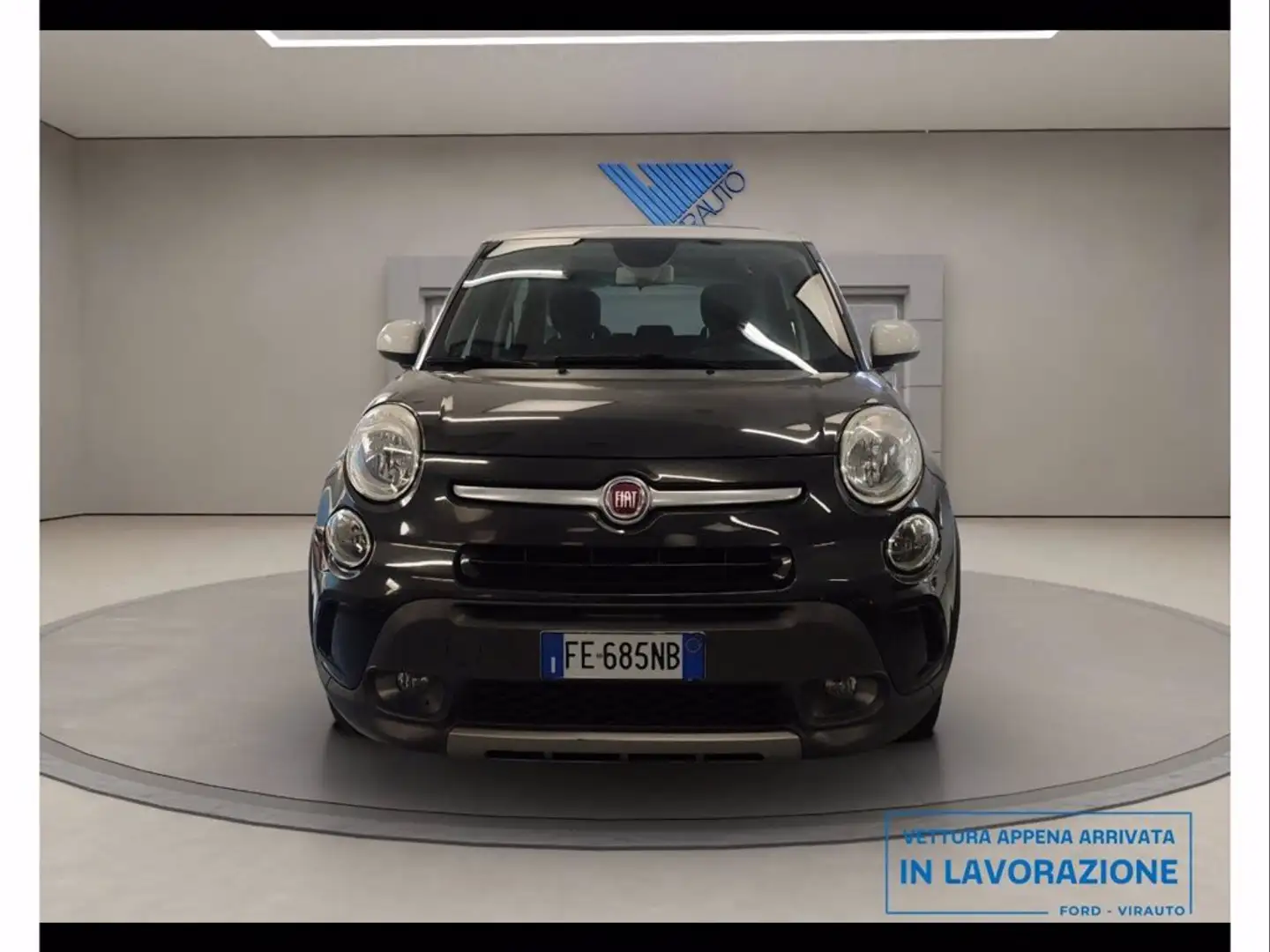 Fiat 500L 1.3 MJT Trekking Dualogic Grijs - 2