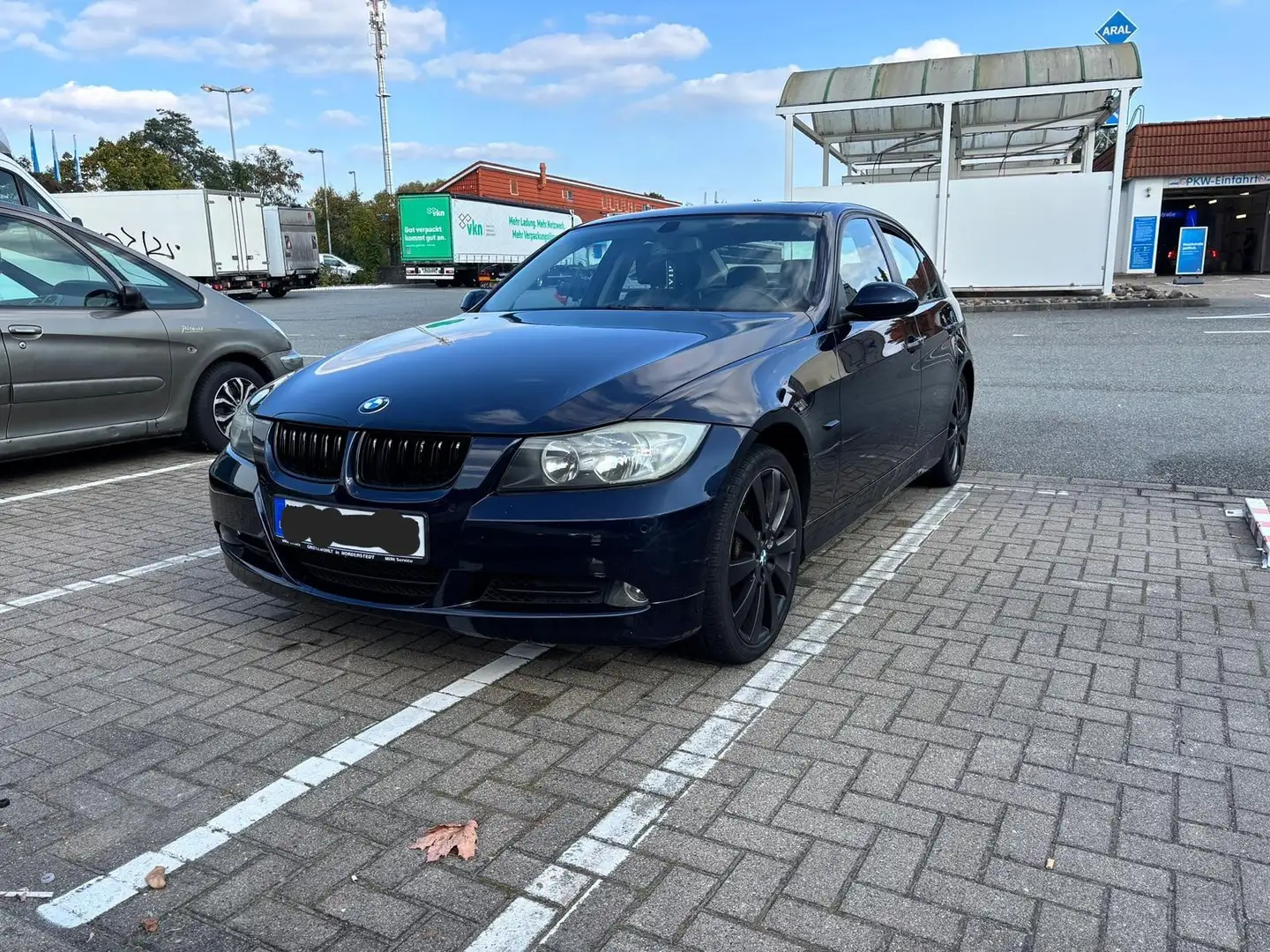 BMW 320 320i - 1