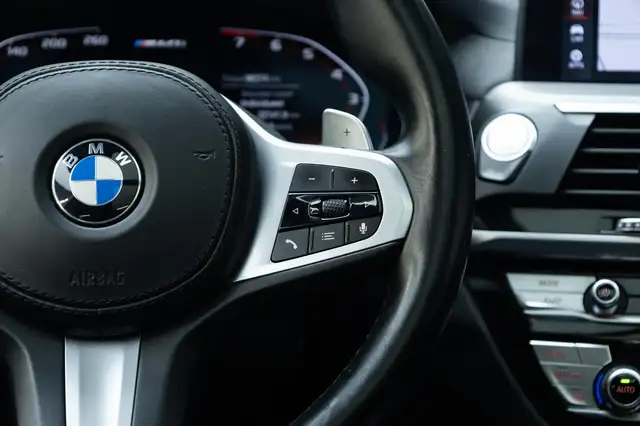 BMW X3 view 21