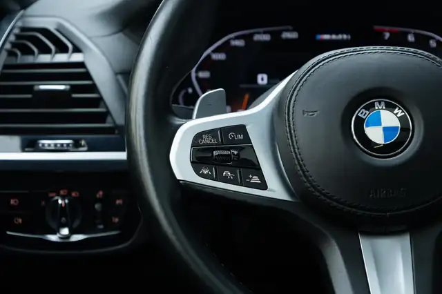 BMW X3 view 20