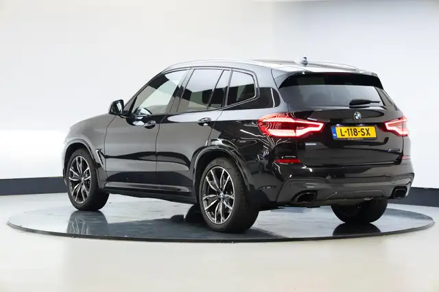 BMW X3 view 2
