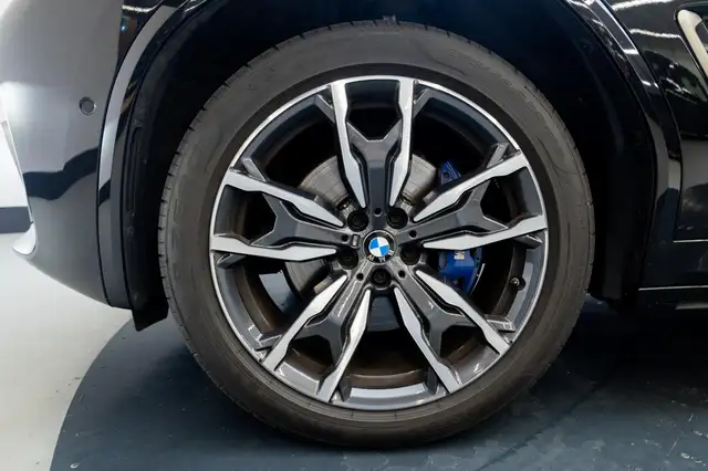 BMW X3 view 25