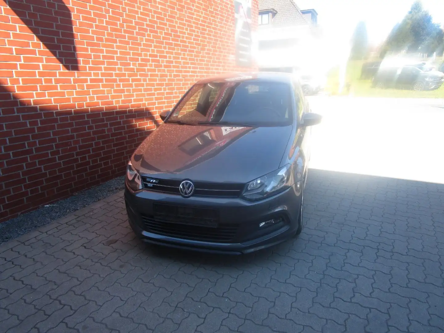 Volkswagen Polo V Highline Grau - 1