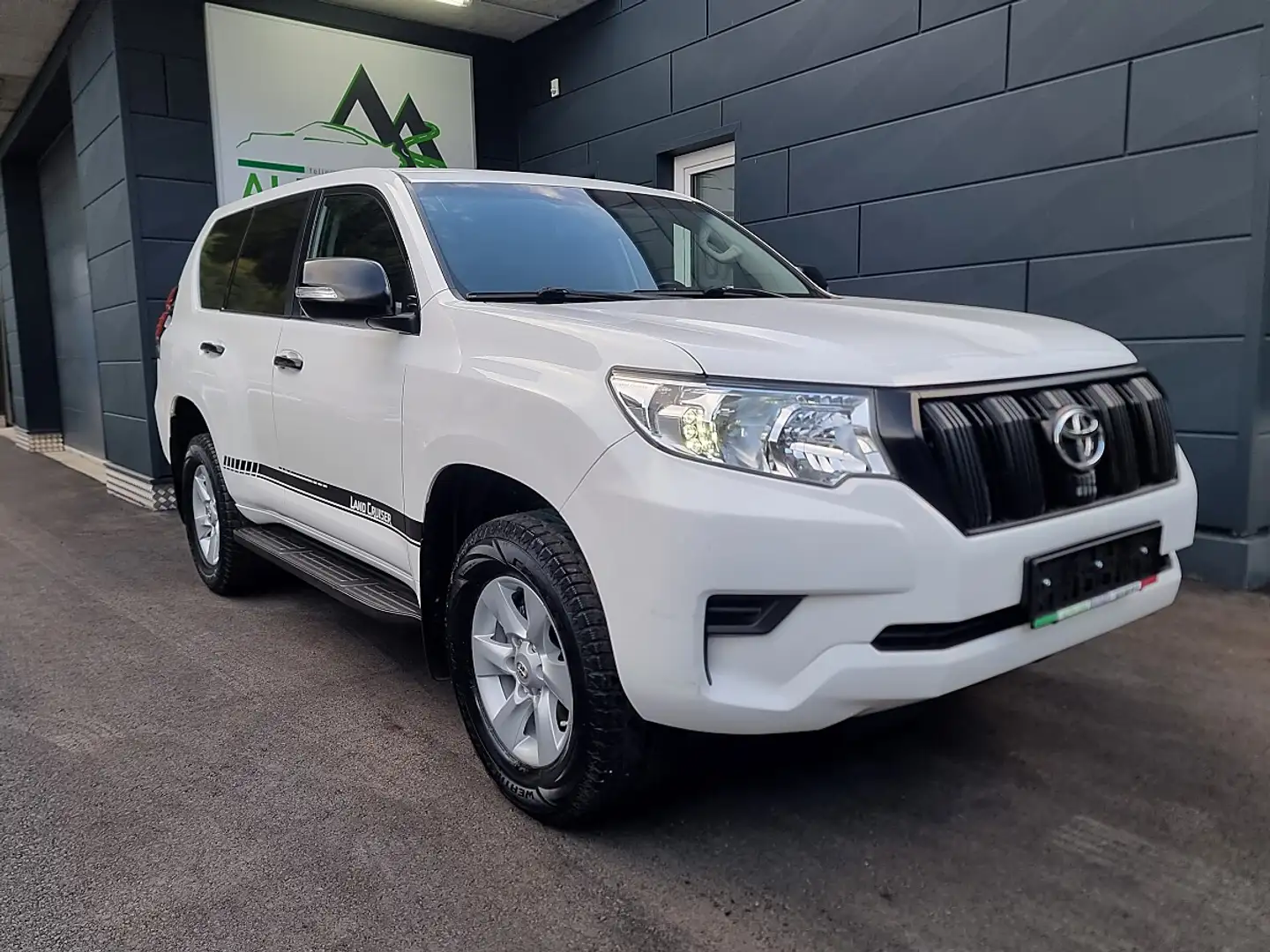Toyota Land Cruiser Landcruiser 2,8 D-4D 4WD ++33000€NETTO++ Weiß - 2