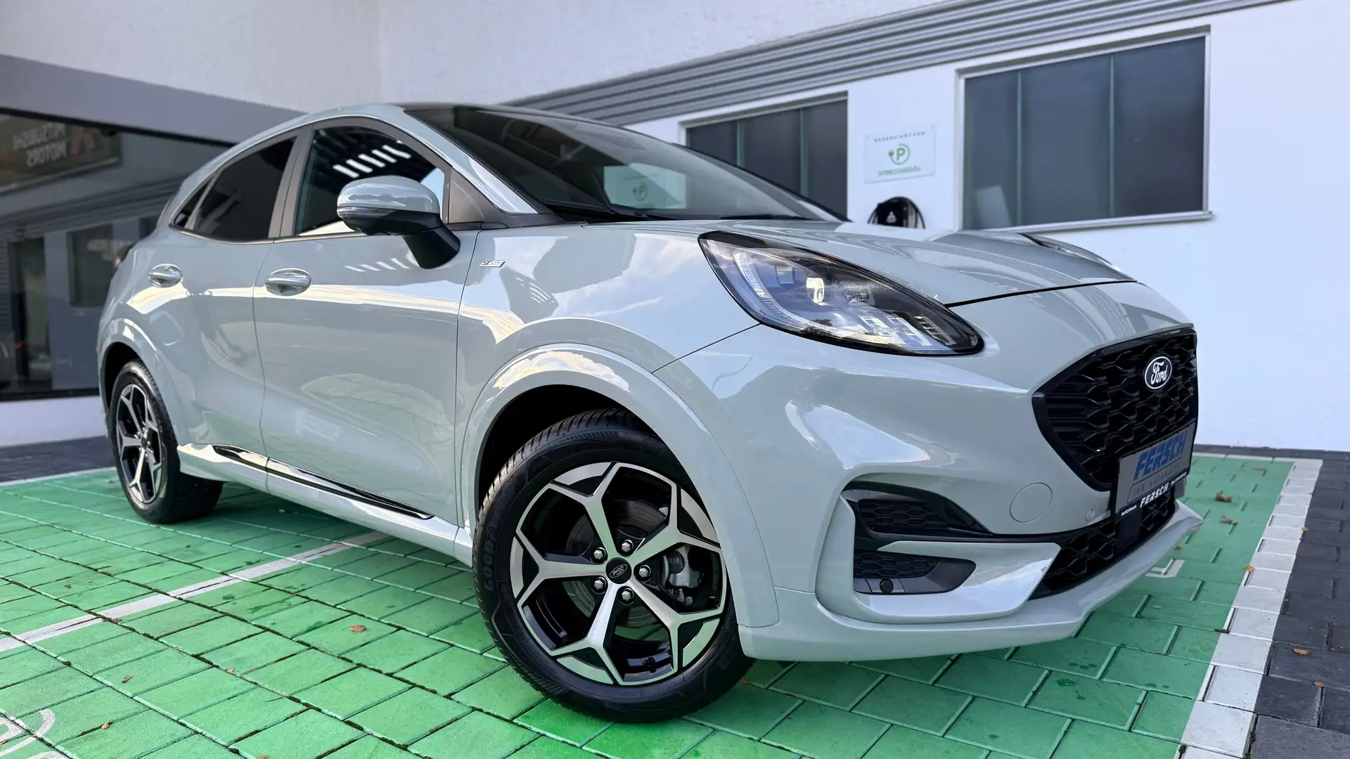 Ford Puma Autom. ST-Line Navi SYNC4 DAB 360° Kamera Gris - 1