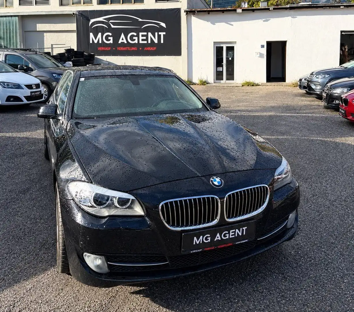 BMW 520 - 520 d DPF Touring Schwarz - 1