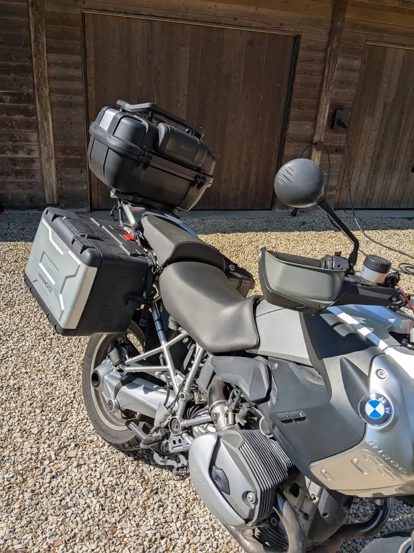 BMW R 1200 GS Stříbrná - 2