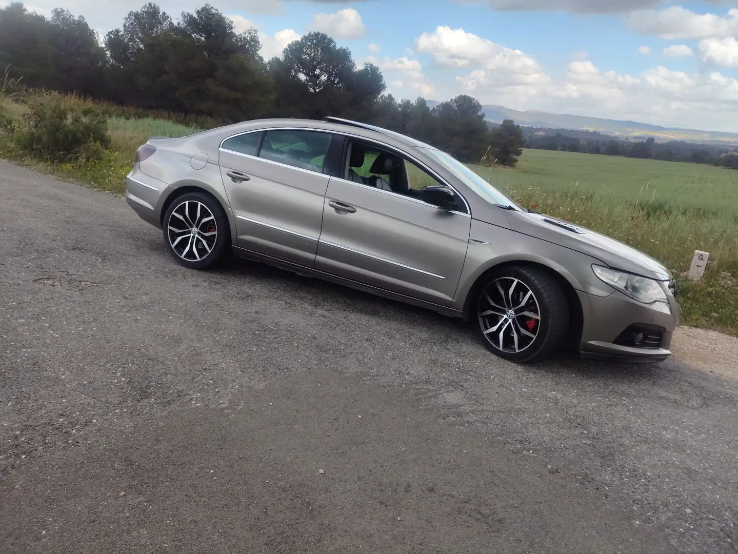 Volkswagen Passat CC 2.0TDI BMT DSG Bronce - 2