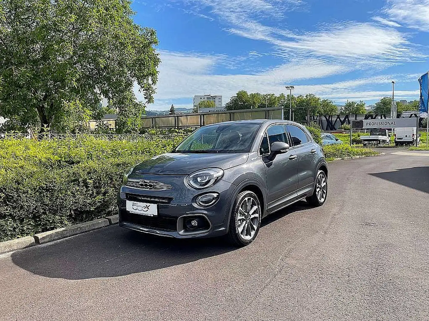 Fiat 500X Hybrid 130 7-Gang DCT Sport Grau - 1