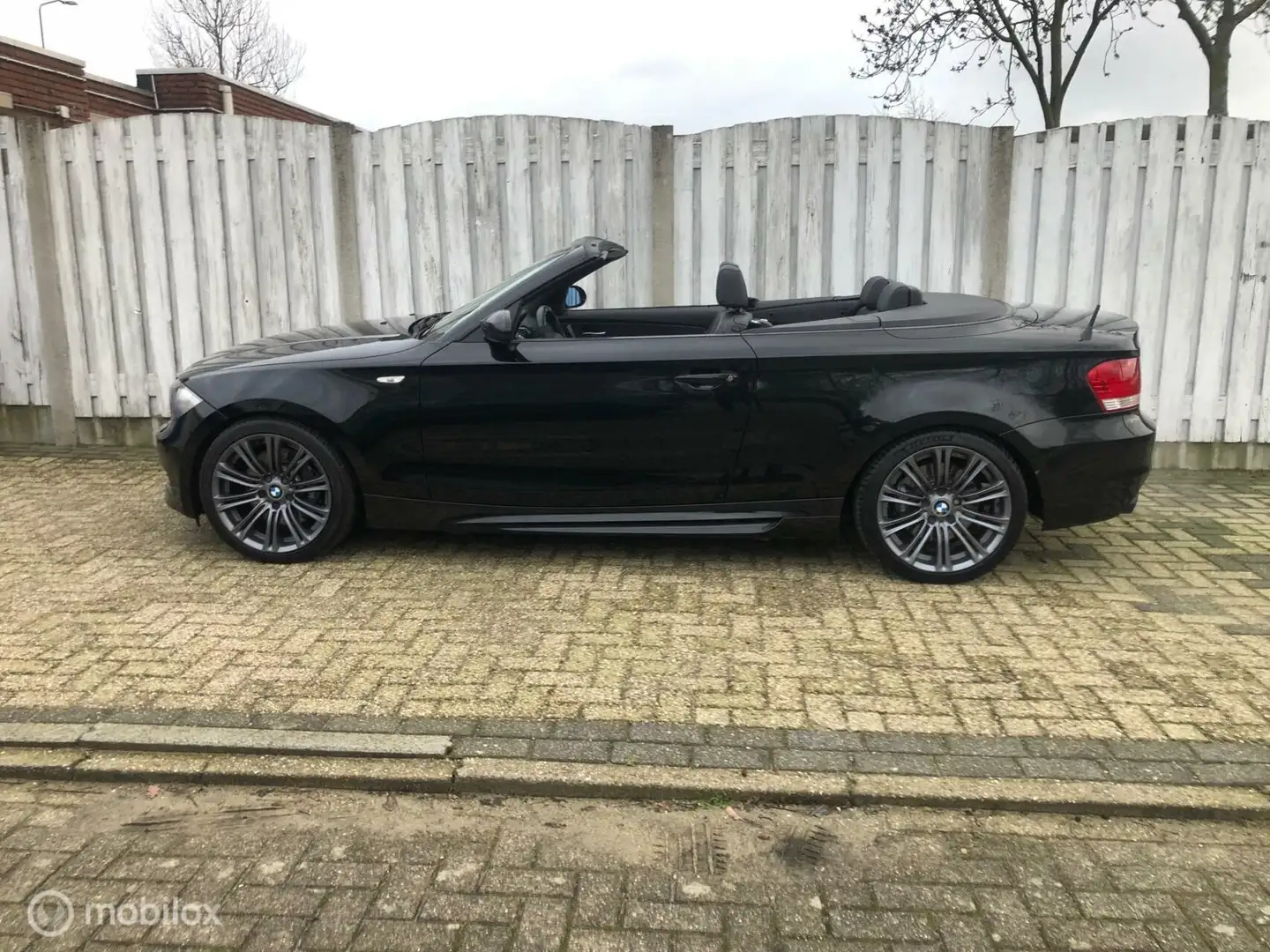BMW 135 1-serie Cabrio 135i High Executive Negru - 2