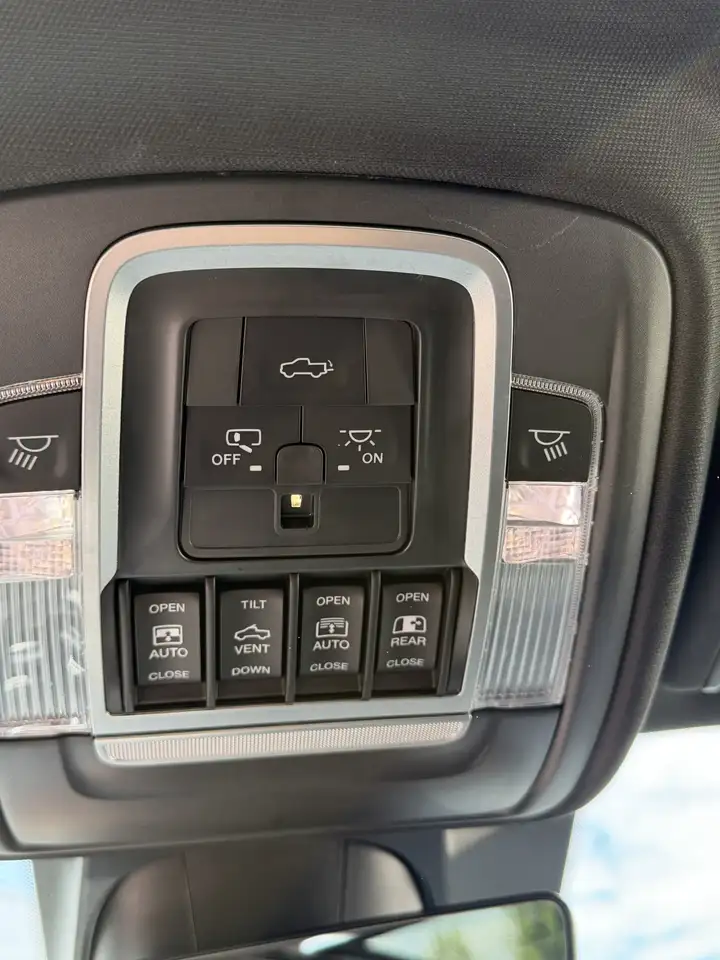 Dodge RAM 2023 — фото 19
