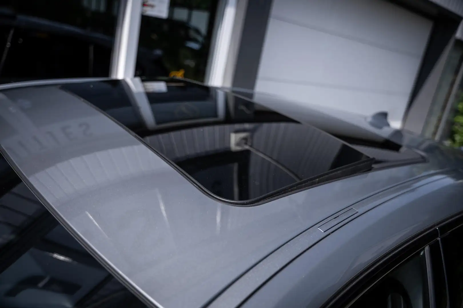 BMW 118 1-serie 118i M-sport I Pano-dak I Harman/Kardon I Grau - 2