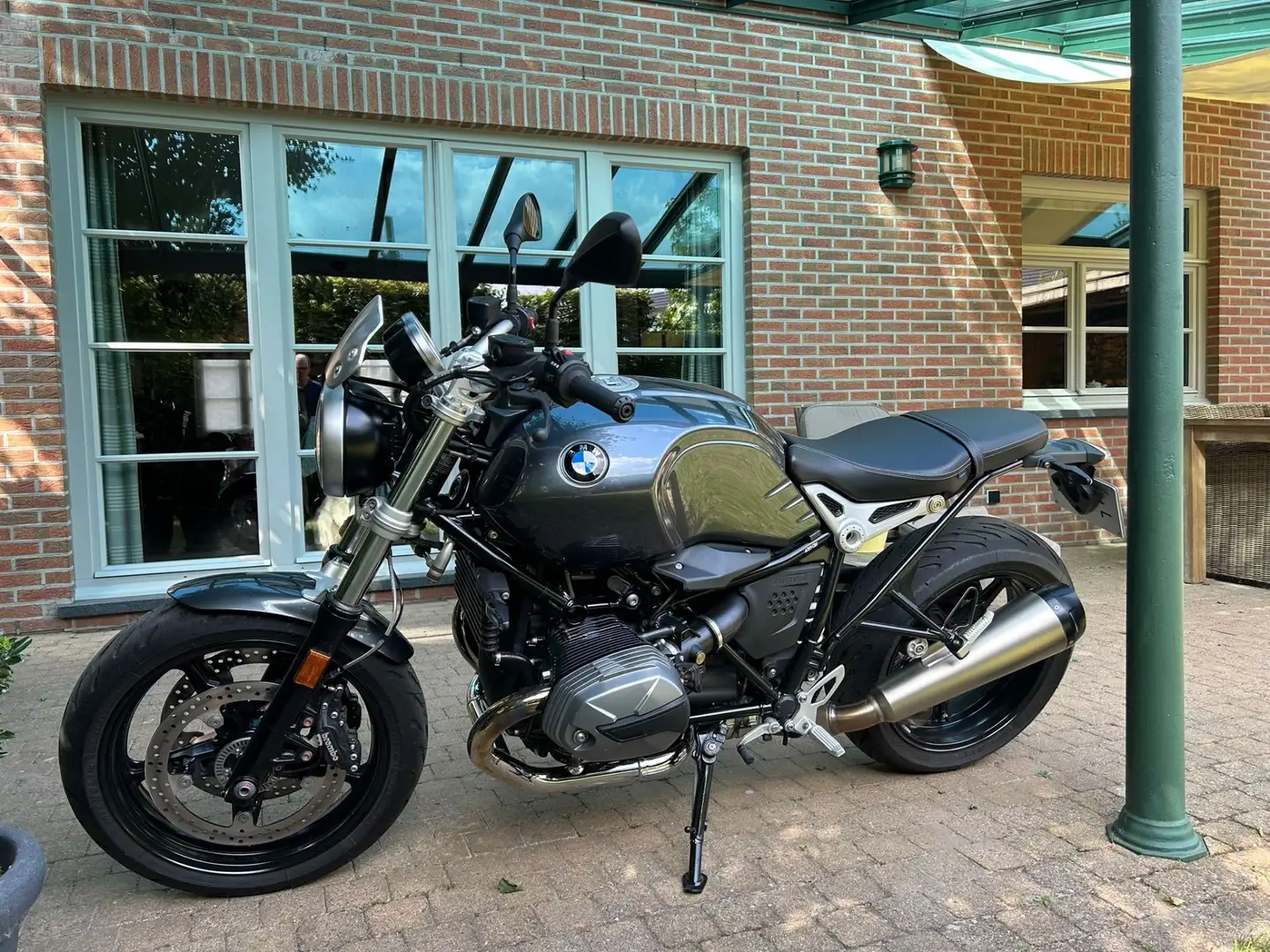 BMW R nineT pure Gris - 2