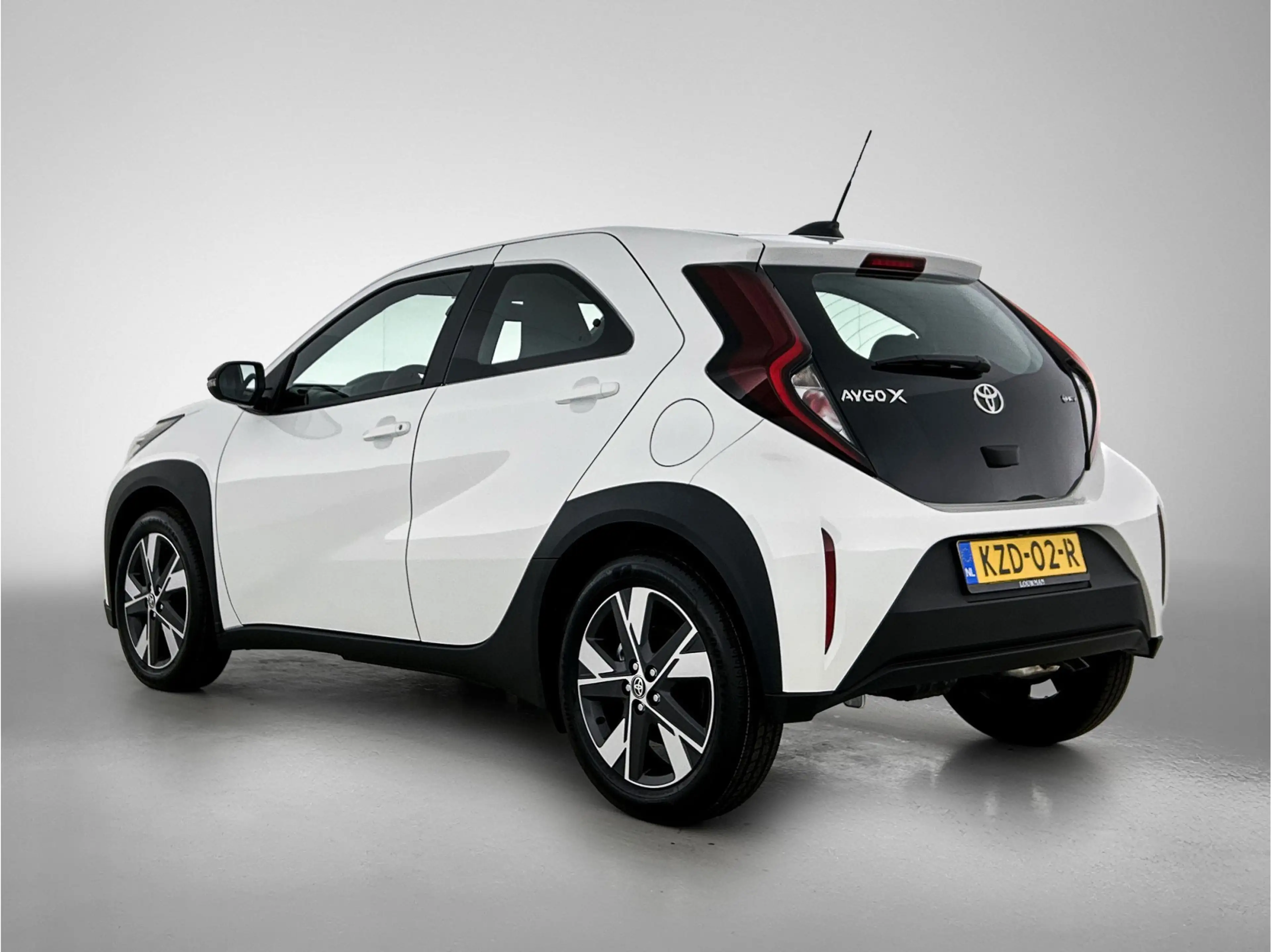 Toyota Aygo X Hybrid 115 play | Carplay | Camera | Adaptive Crui — photo 14