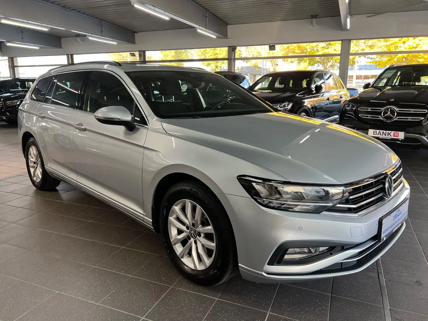 Volkswagen Passat 2.0 TDI Var. Business VIELE EXTRAS Gelb - 2