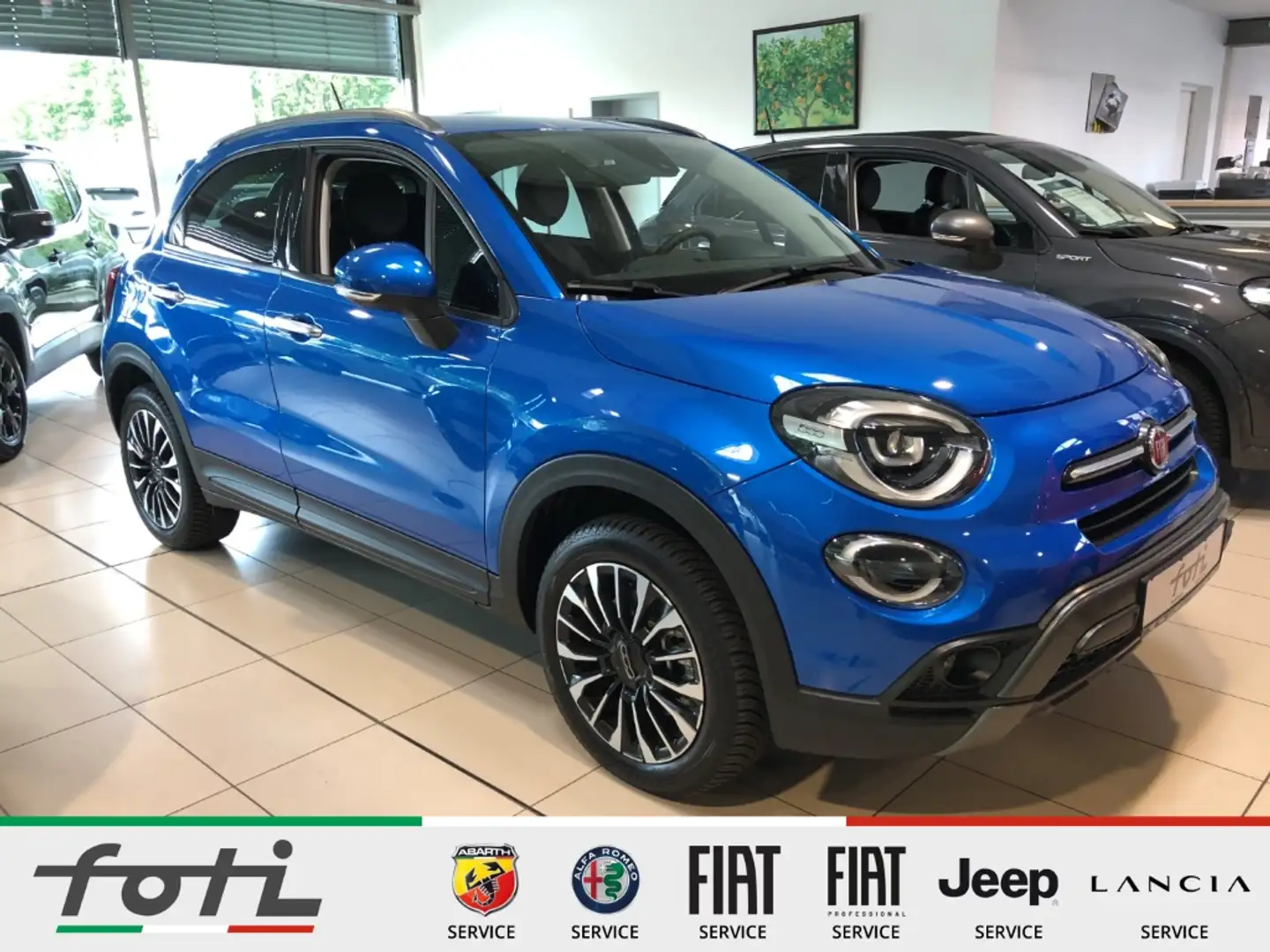 Fiat 500X Cross 1.3 GSE 150PS Automatik Navi AHK Blauw - 1