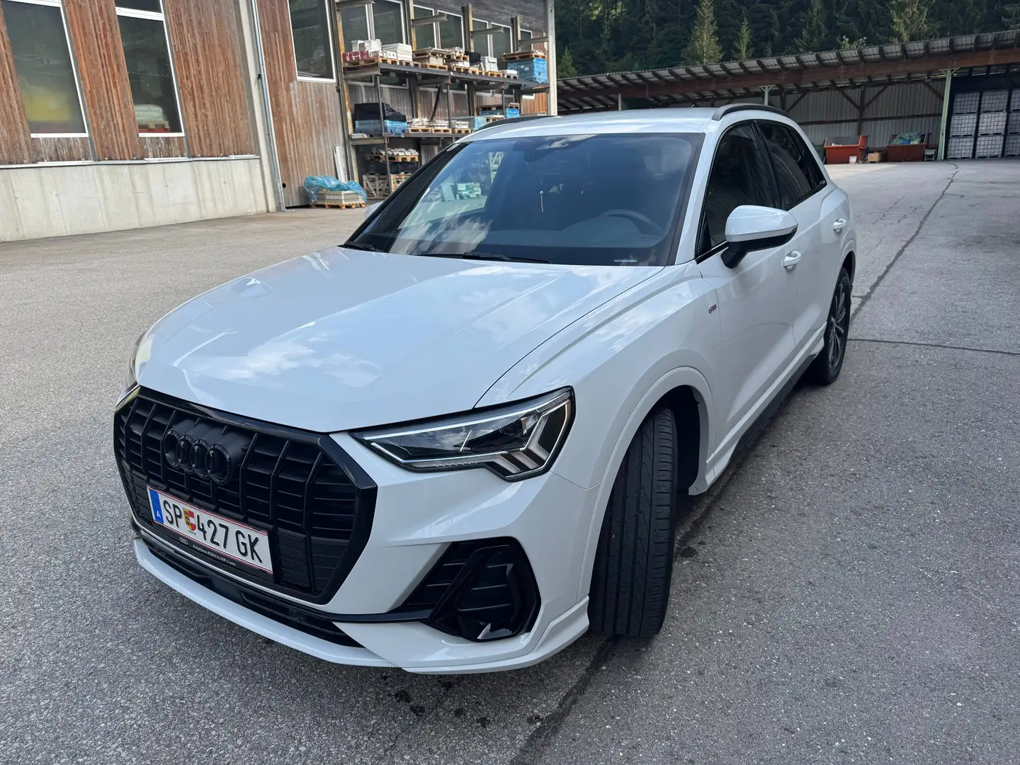 Audi Q3 Q3 35 TDI quattro intense S-tronic intense Weiß - 1