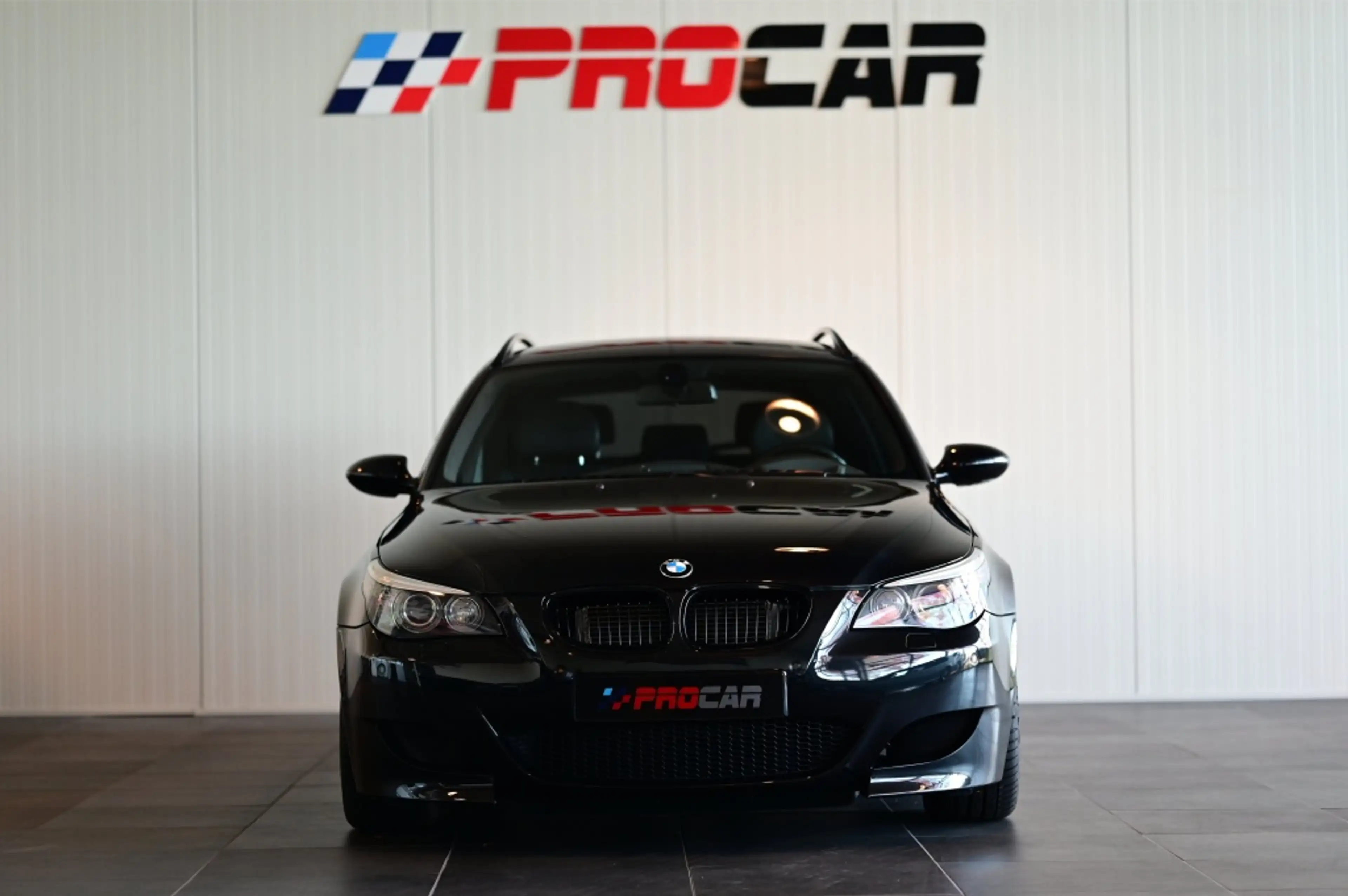 BMW M5 5-serie Touring ESS 680PK! BTW auto — photo 2