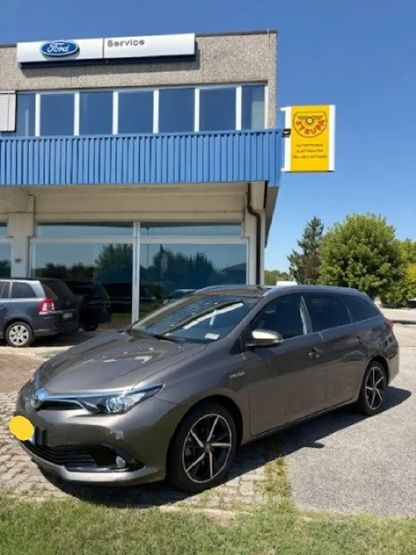 Toyota Auris Auris II 2017 Touring Sports 1.8h Lounge cvt Silver - 2