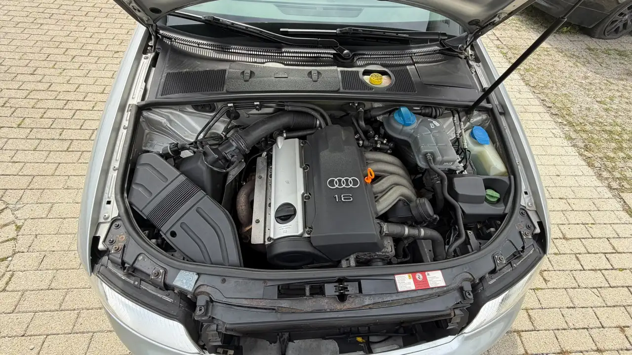Audi A4 1.6 motor, foto 1