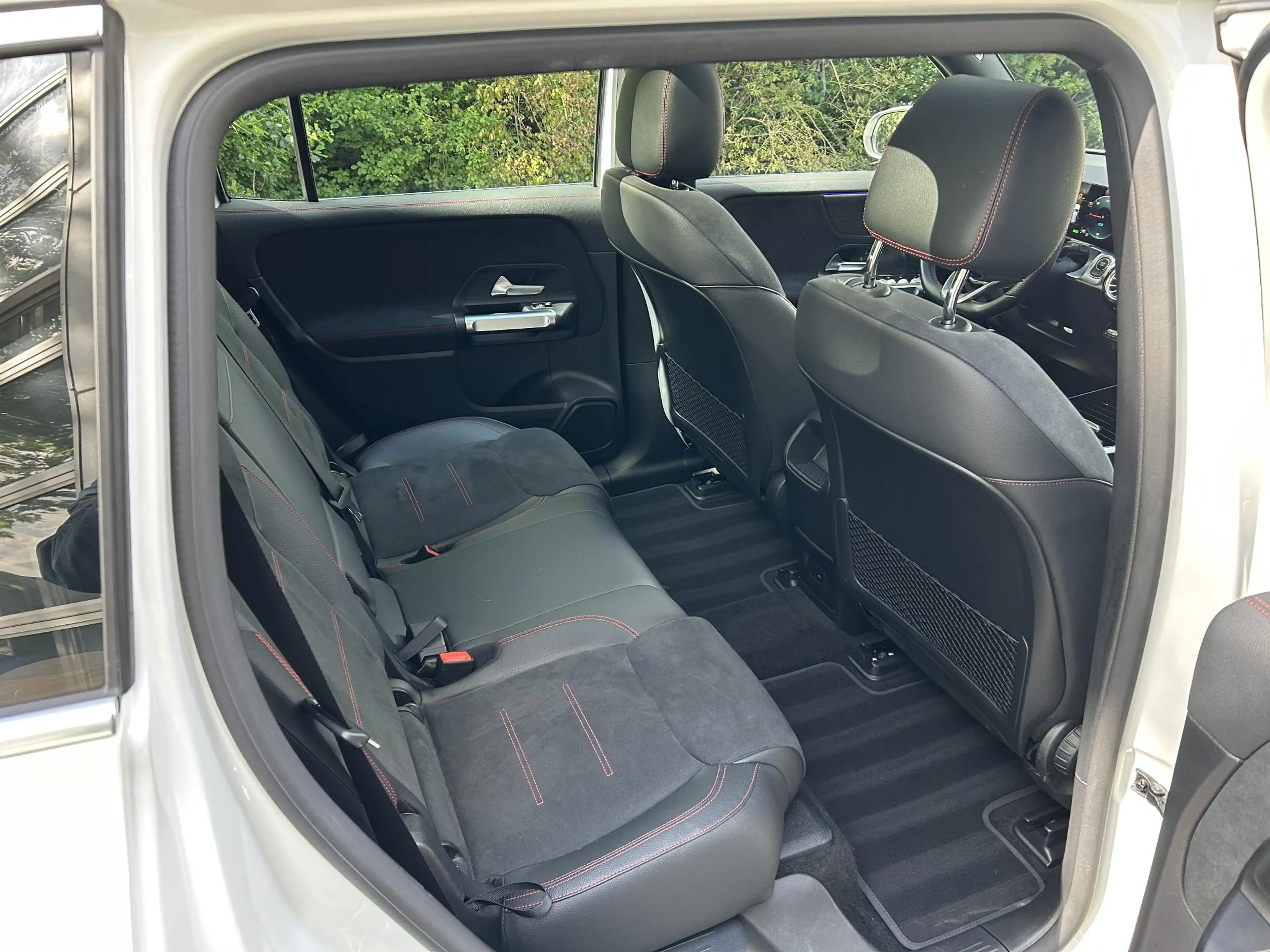 Mercedes-Benz EQB 300 4MATIC AMG Line | Panoramadak | | Cruise Control | — photo 12