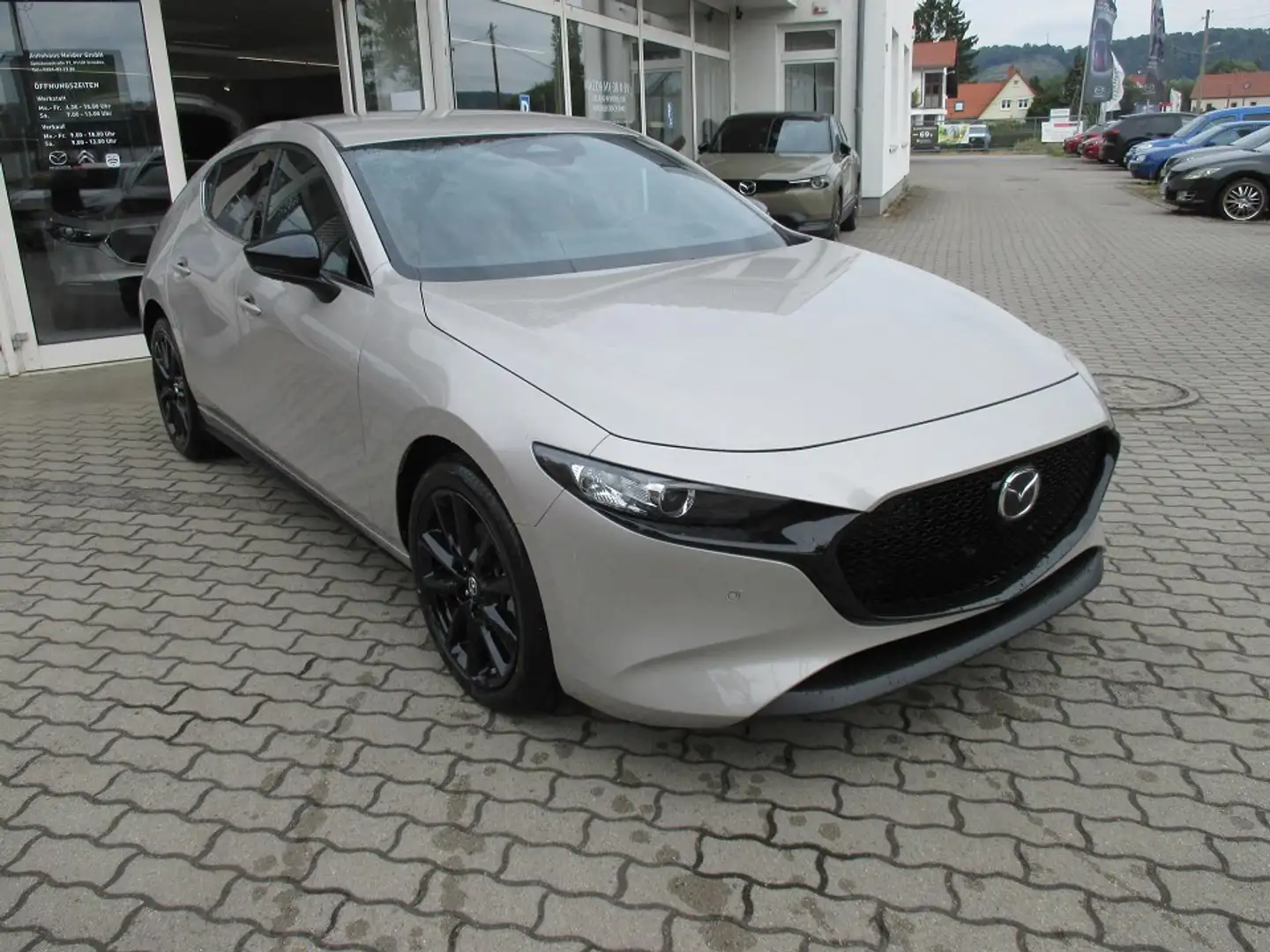 Mazda 3 5HB 2.5L e-SKYACTIV G 140 Nagisa Серебристый - 1
