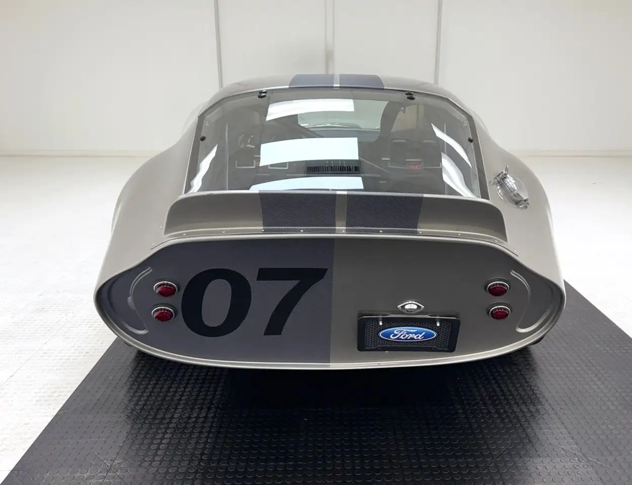 Ford Factory 5 Type 65 Daytona Coupe, foto 4