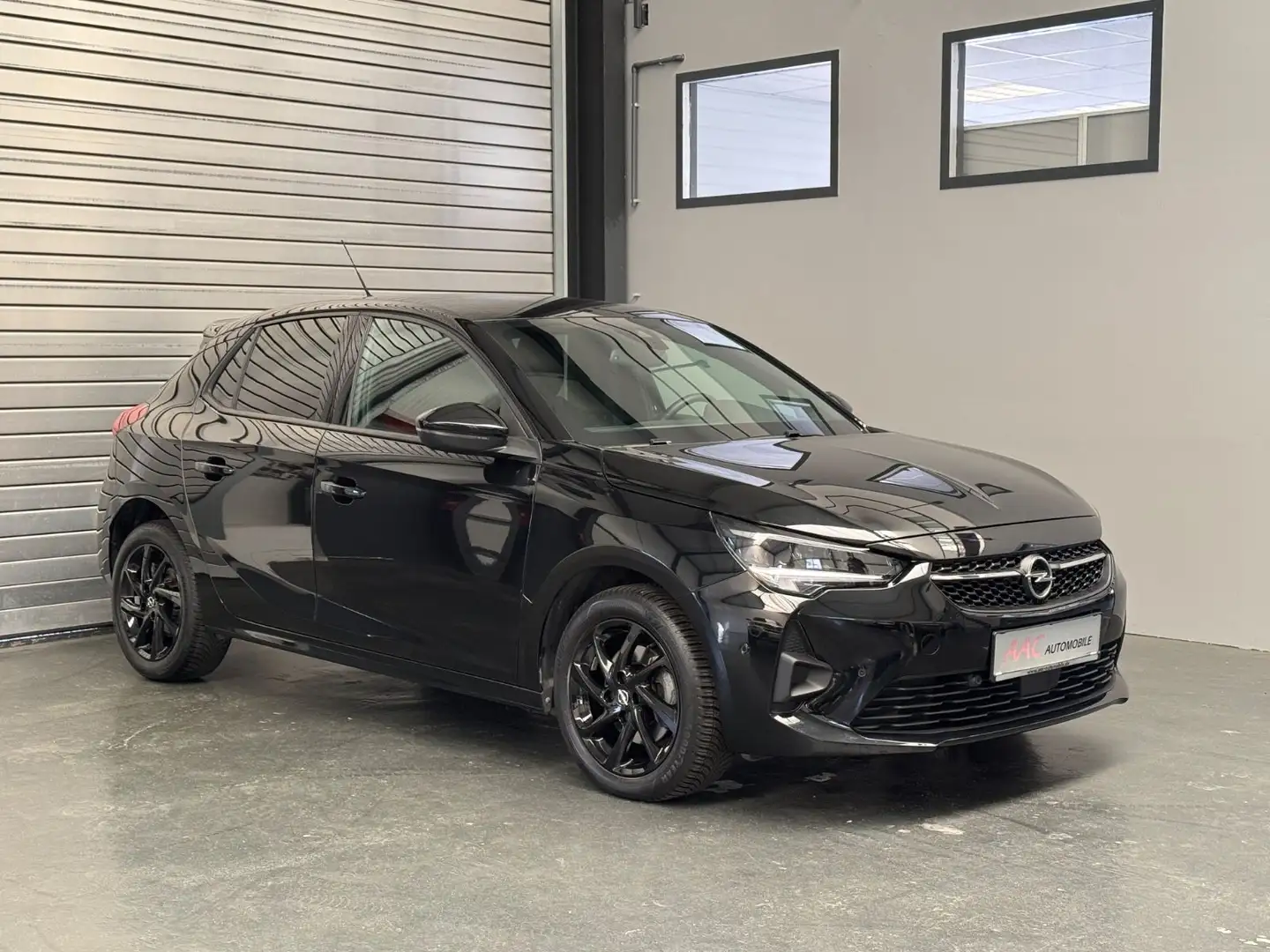 Opel Corsa F GS/AppleCarPlay/Tempomat/96 KW/10.000 KM Zwart - 1