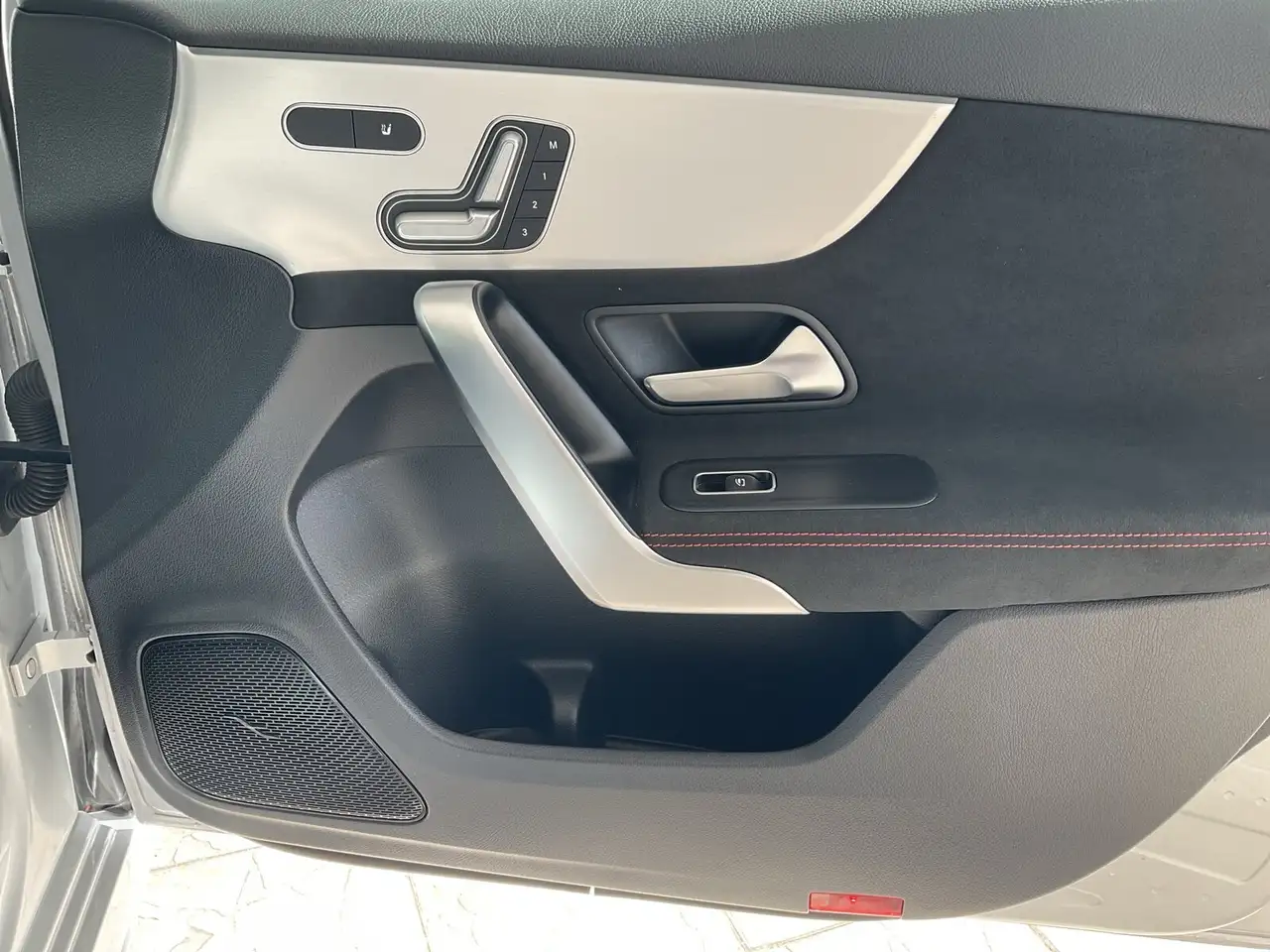 Mercedes-Benz A-Class A 180 AMG Line/Pano.-Dach/Distronic/Kamera/Navi BC, миниатюра 24