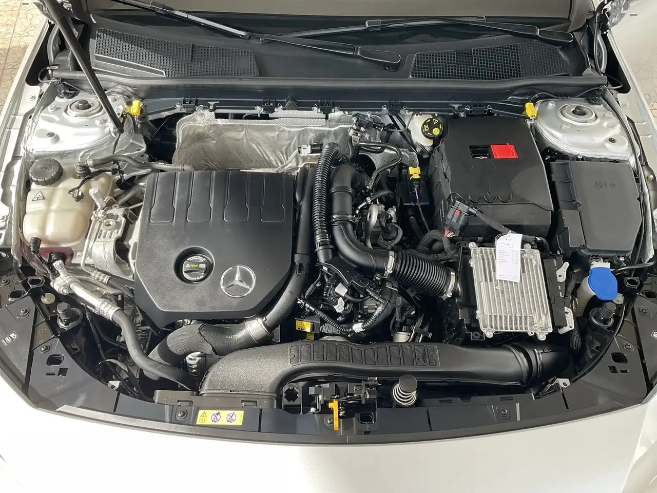 Mercedes-Benz A-Class A 180 AMG Line/Pano.-Dach/Distronic/Kamera/Navi BC, миниатюра 29
