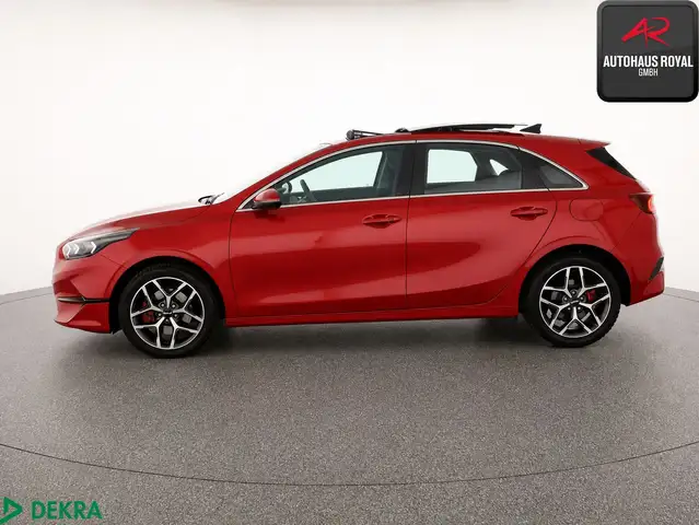 Kia Ceed view 2