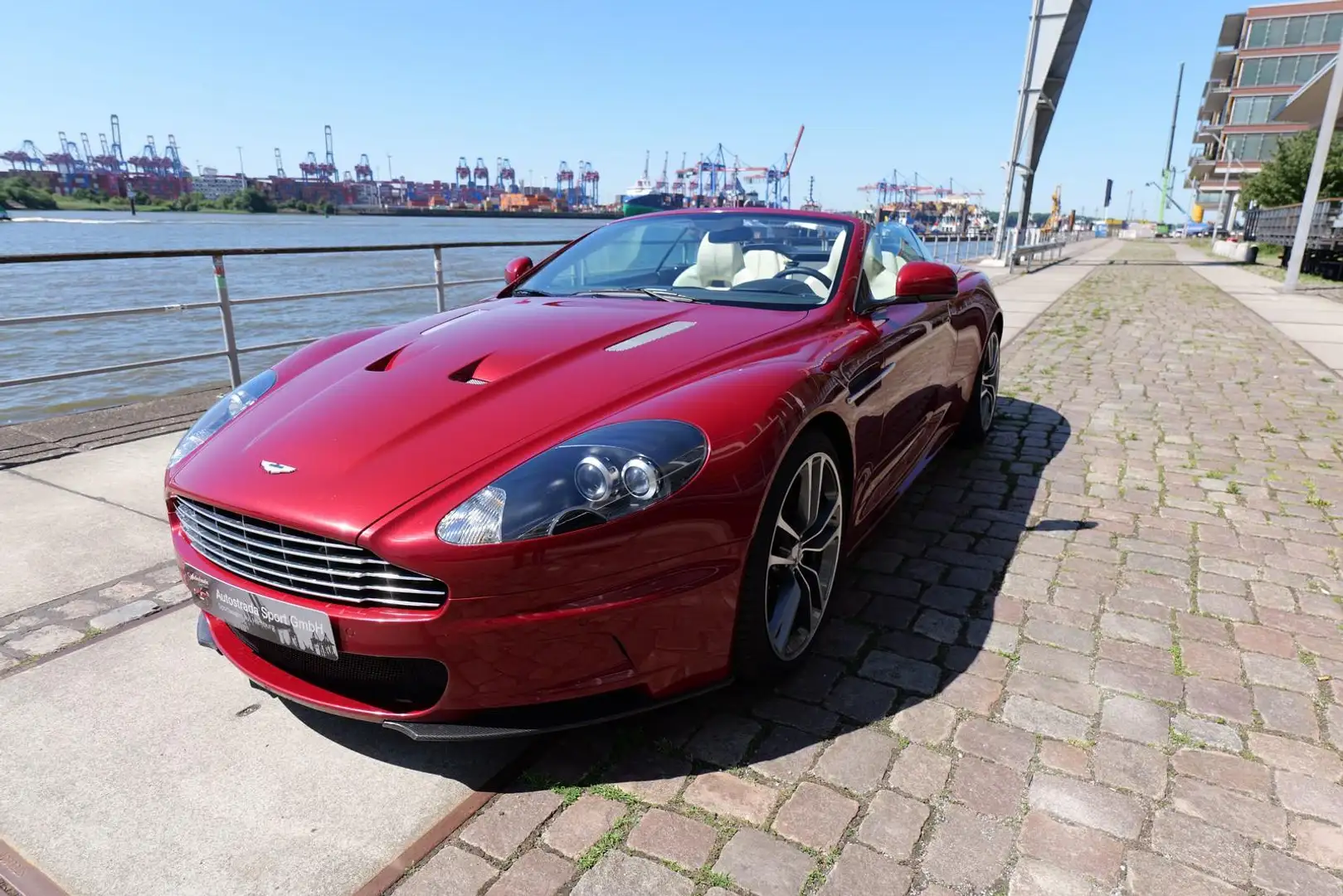 Aston Martin DBS Erstklassiger Zustand, Traumwagen der Extraklasse! Rot - 1