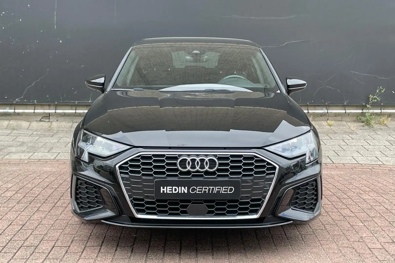 Audi A3 Sportback 35 TFSI S edition | Automaat | Adaptief Negro - 2