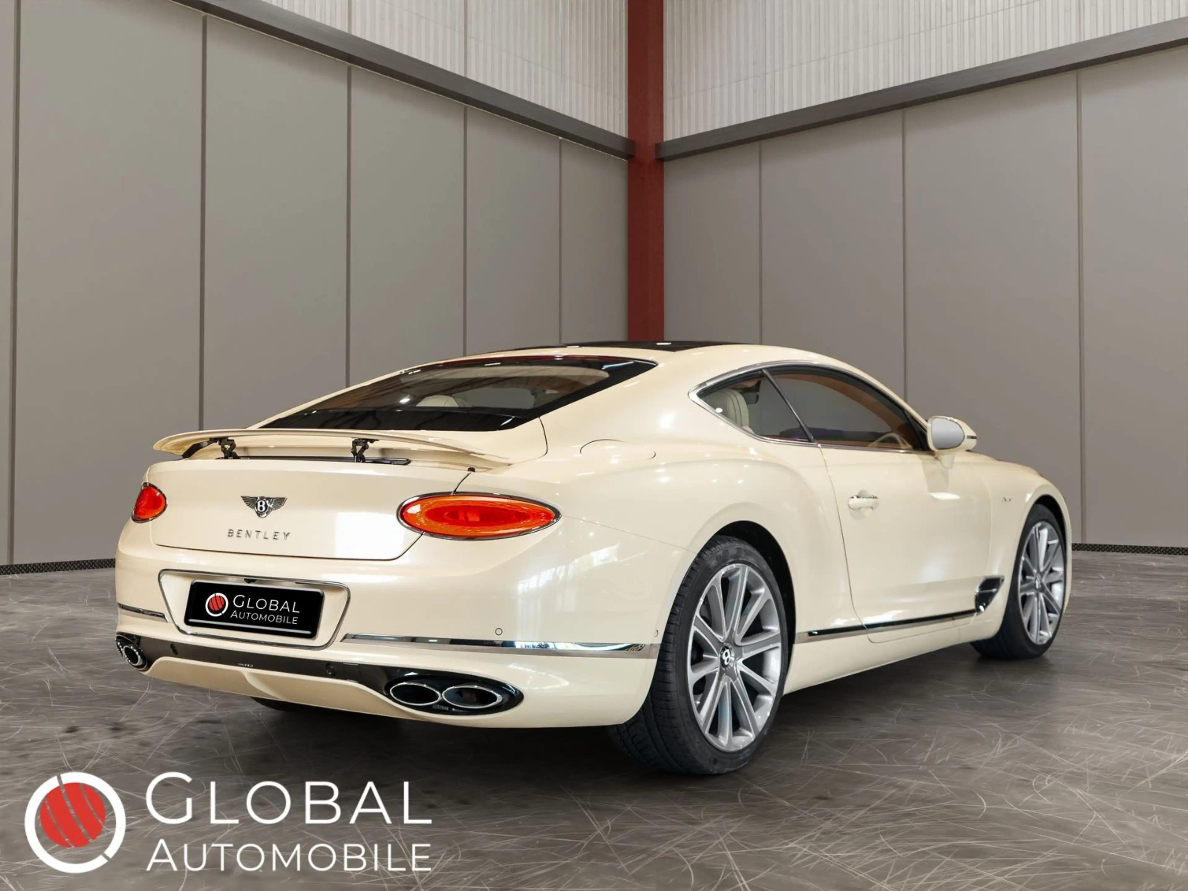 Bentley Continental GT Azure°B&O°NIGHT°MASS°360°ACC°PANO — photo 2