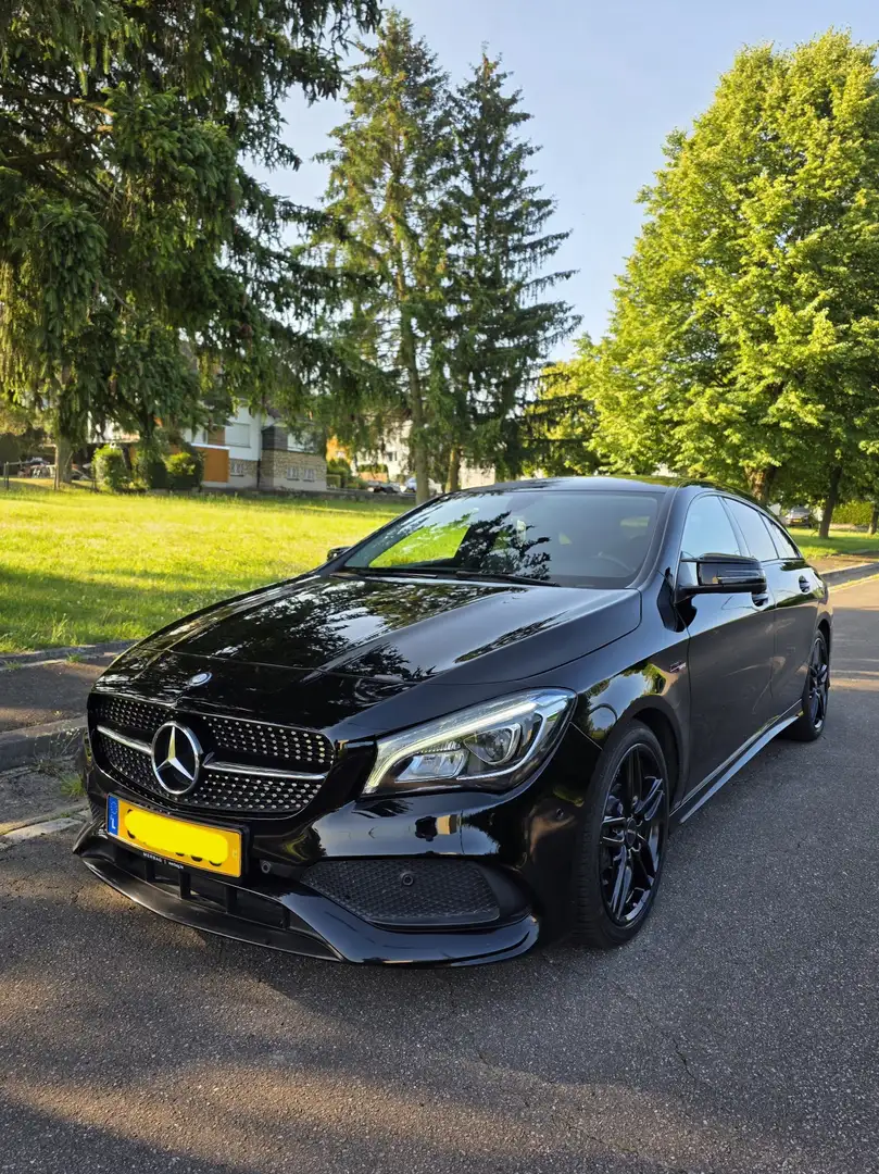 Mercedes-Benz CLA 220 AMG Line Shooting Brake d 7G-DCT - 1